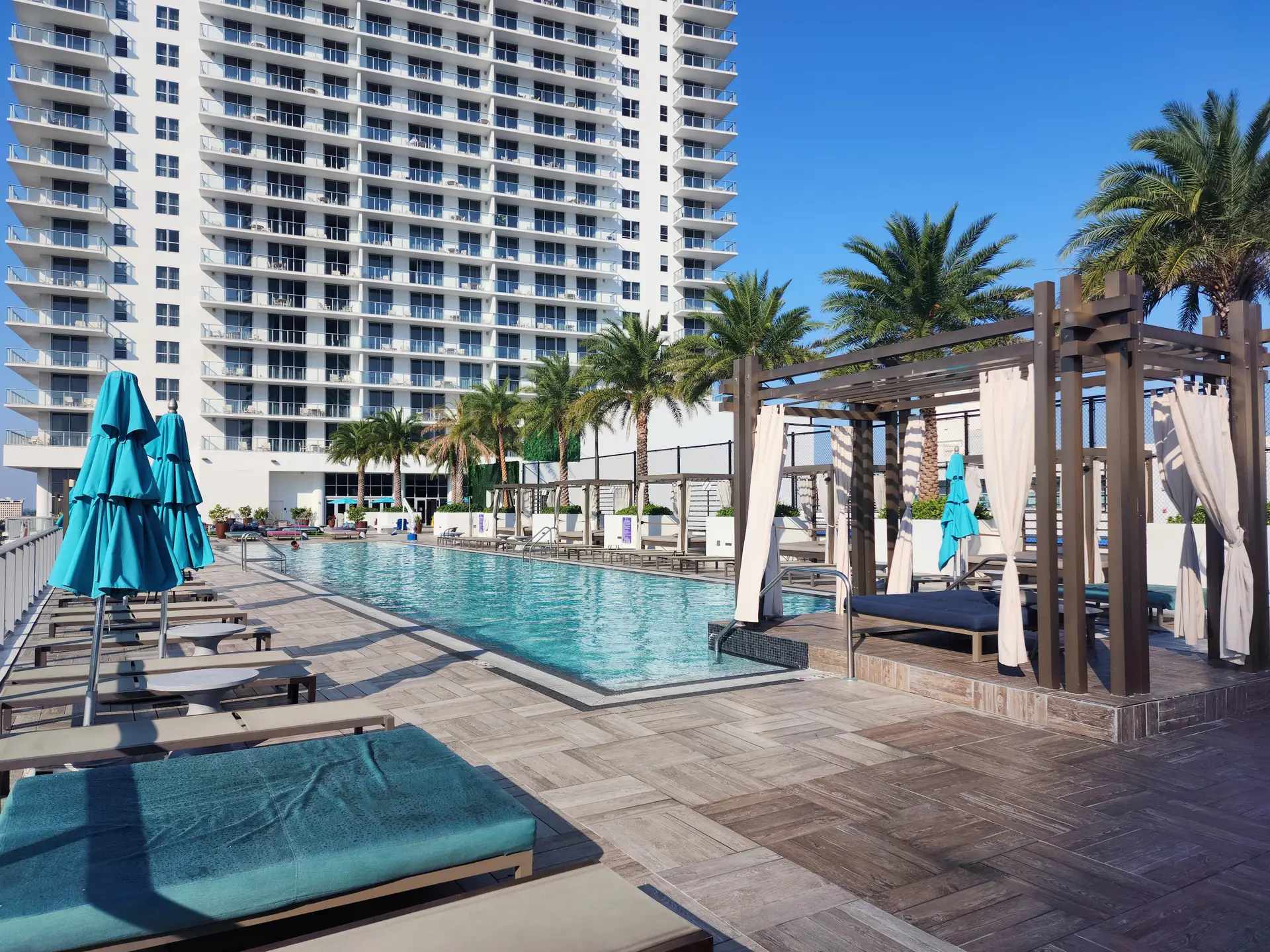 Espace piscine de Hyde House - Cielo Stays